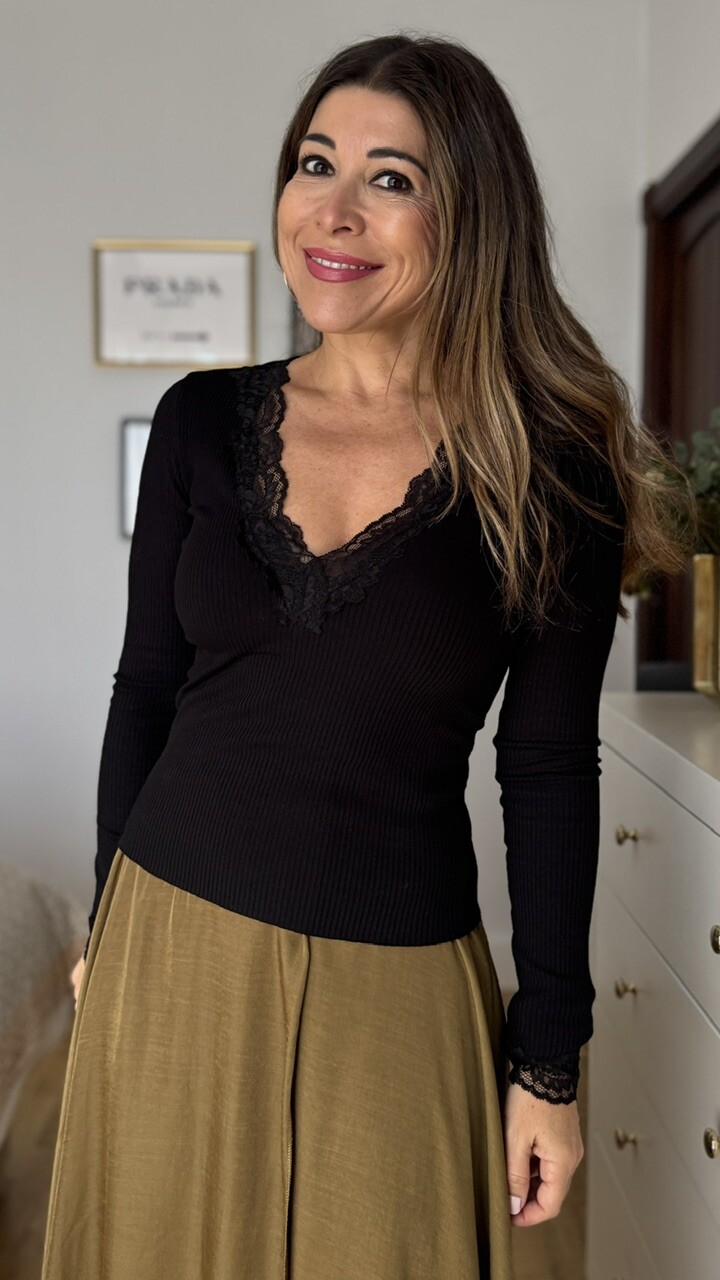 Camiseta Top Canalé Encaje Negro - Imagen 2