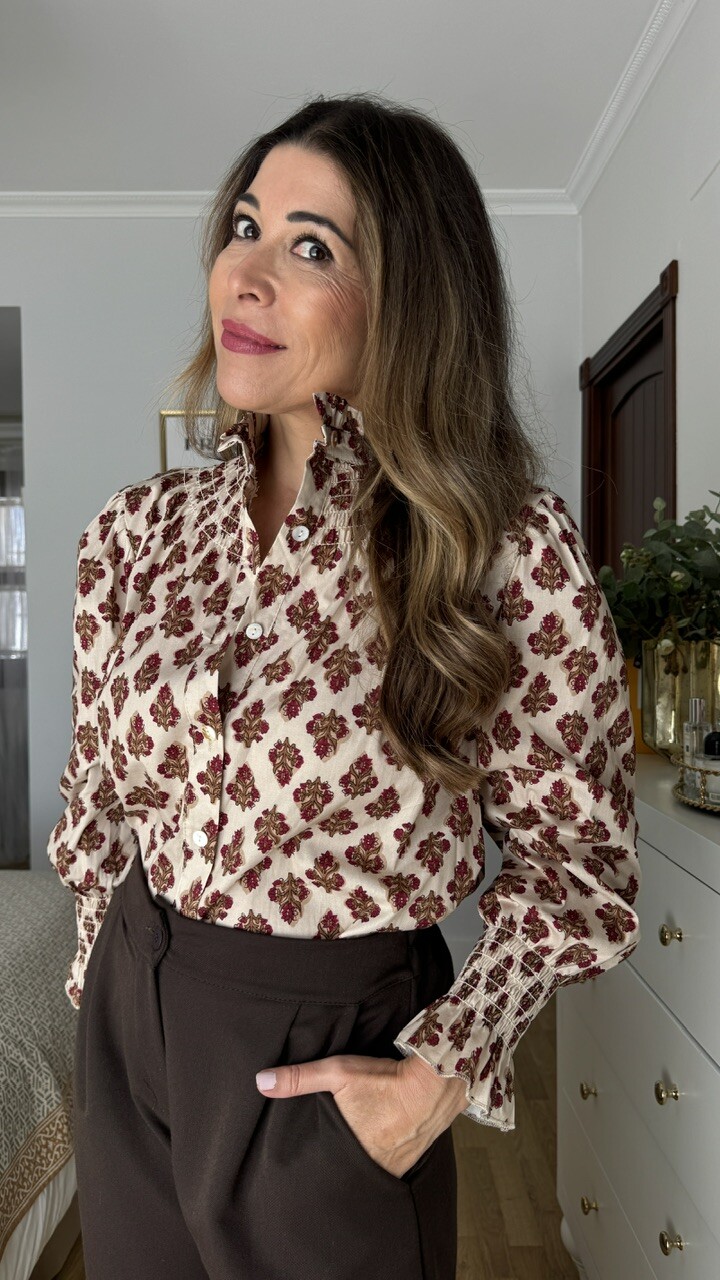 Camisa Cuello Frunce Estampado Ramito Beige - Imagen 6