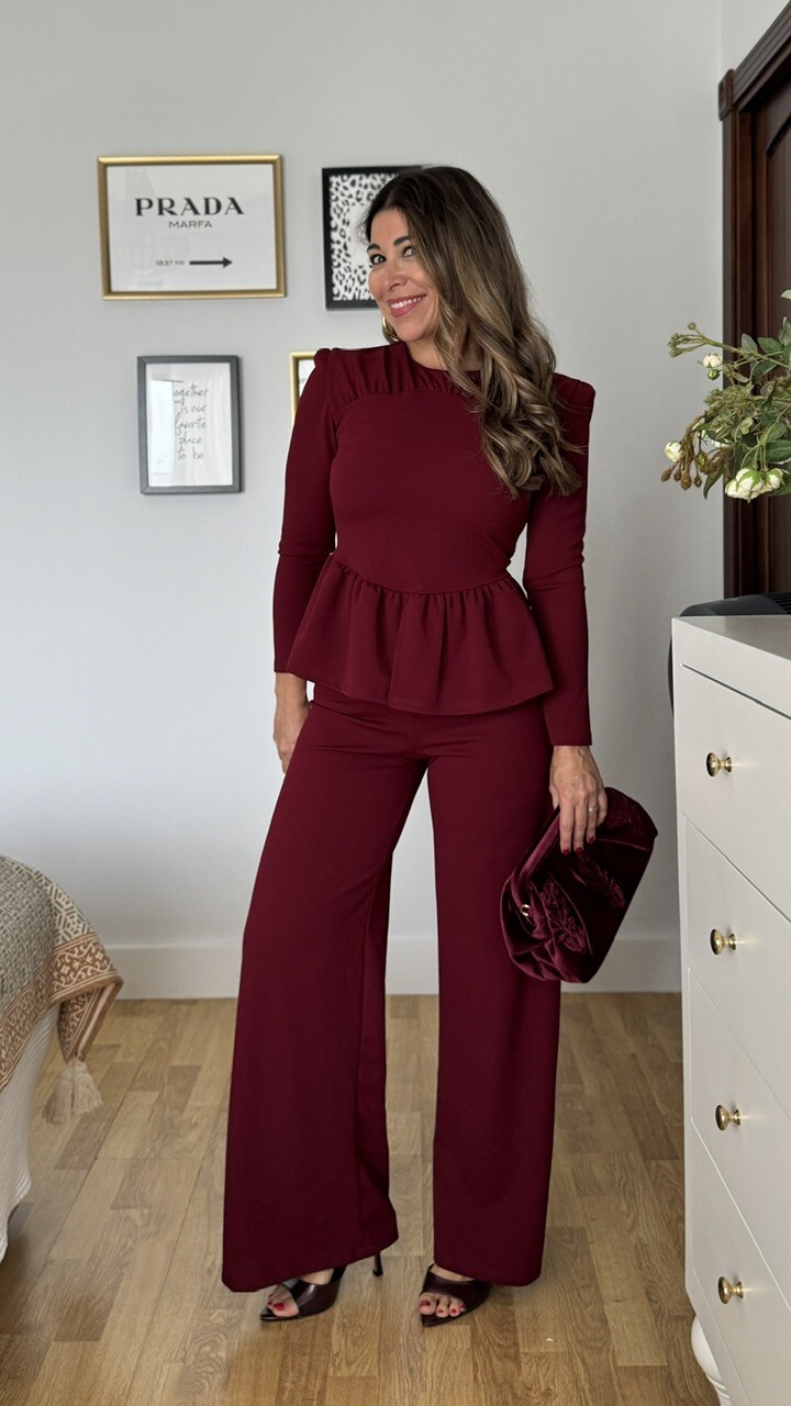 Conjunto Invitada Carola Burdeos - Imagen 8