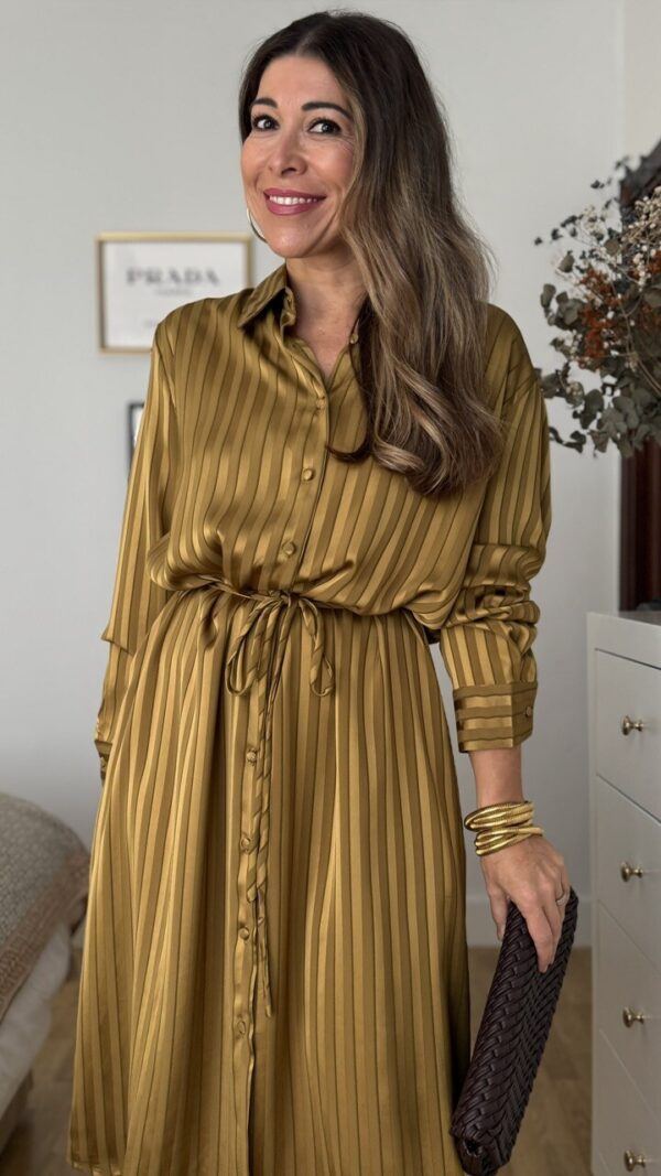 Vestido Camisero Satinado Mostaza