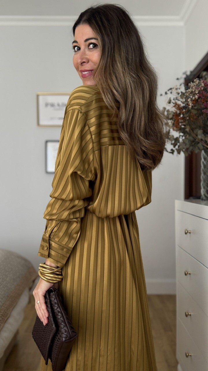 Vestido Camisero Satinado Mostaza - Imagen 6