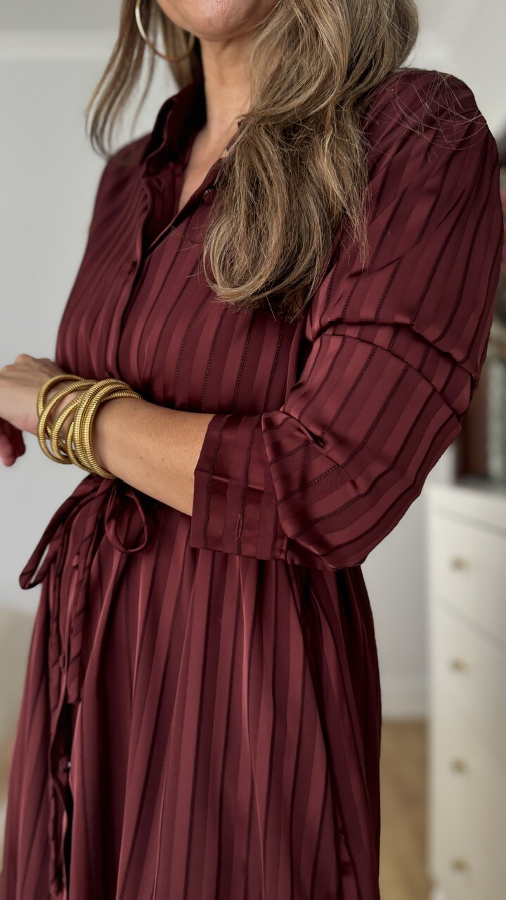 Vestido Camisero Satinado Burdeos - Imagen 9
