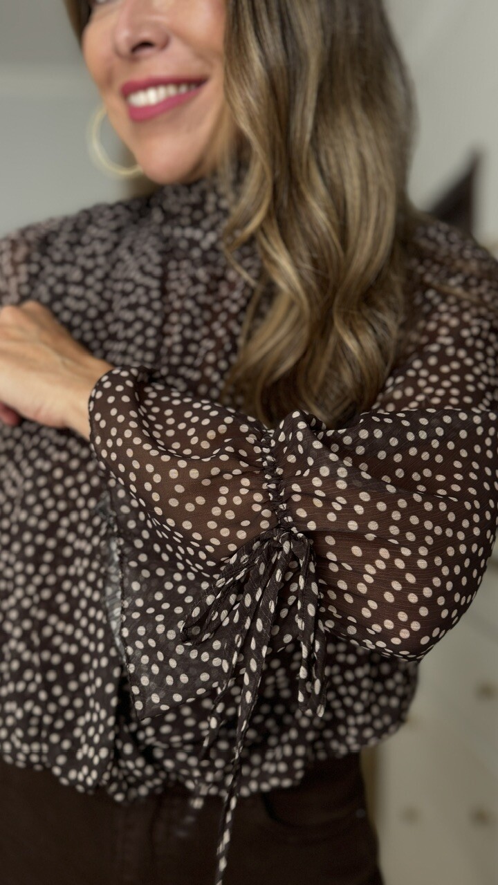 Blusa Gasa Topitos Cruzada Marrón - Imagen 4